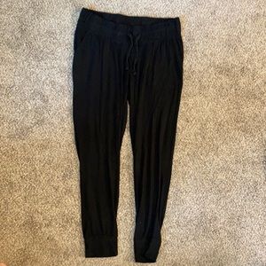 Maternity pants by Isabel Maternity, size medium
